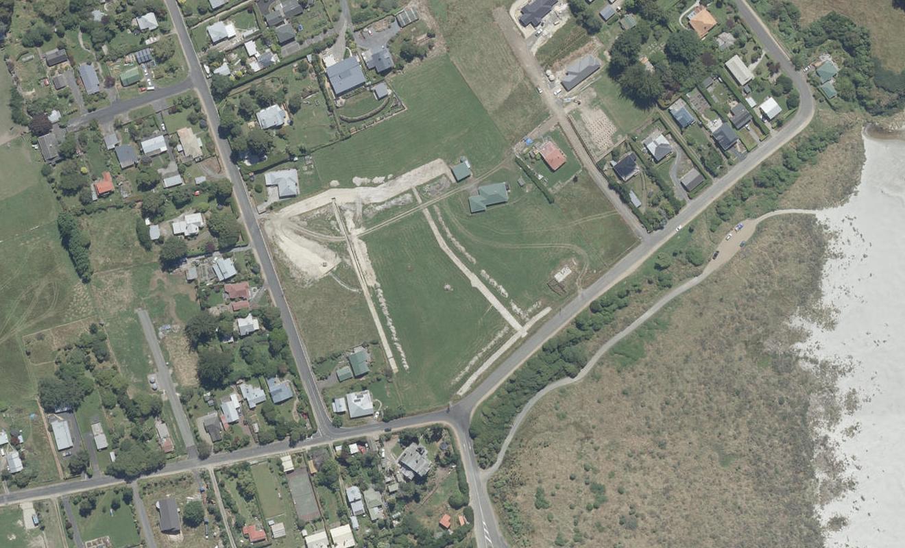 19B Esplanade, Warrington, Waikouaiti - Carousel 1