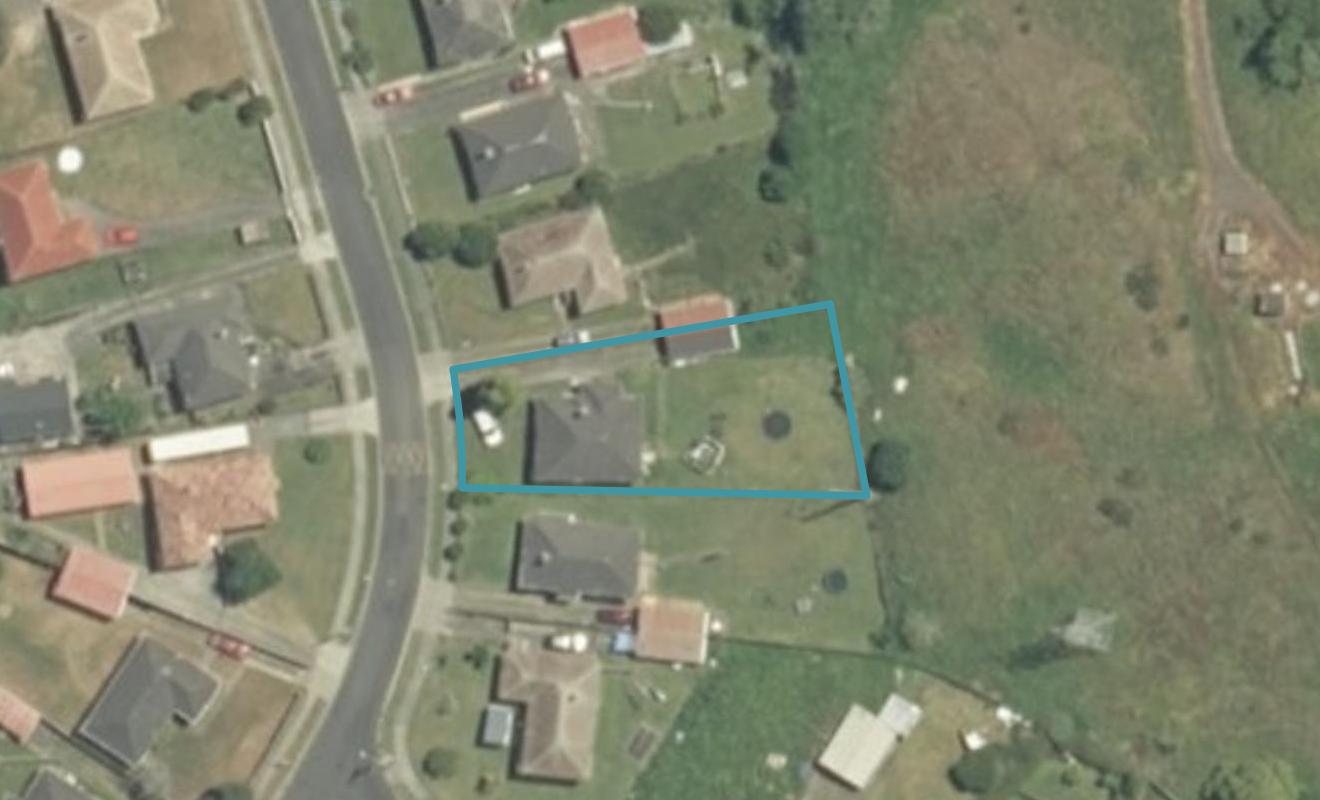 27 Te Wheoro Street, MEREMERE, MERCER - Carousel 1