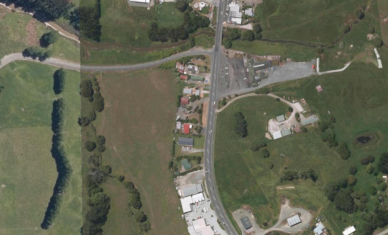 1939 State Highway 1, Kaiwaka - Carousel 1
