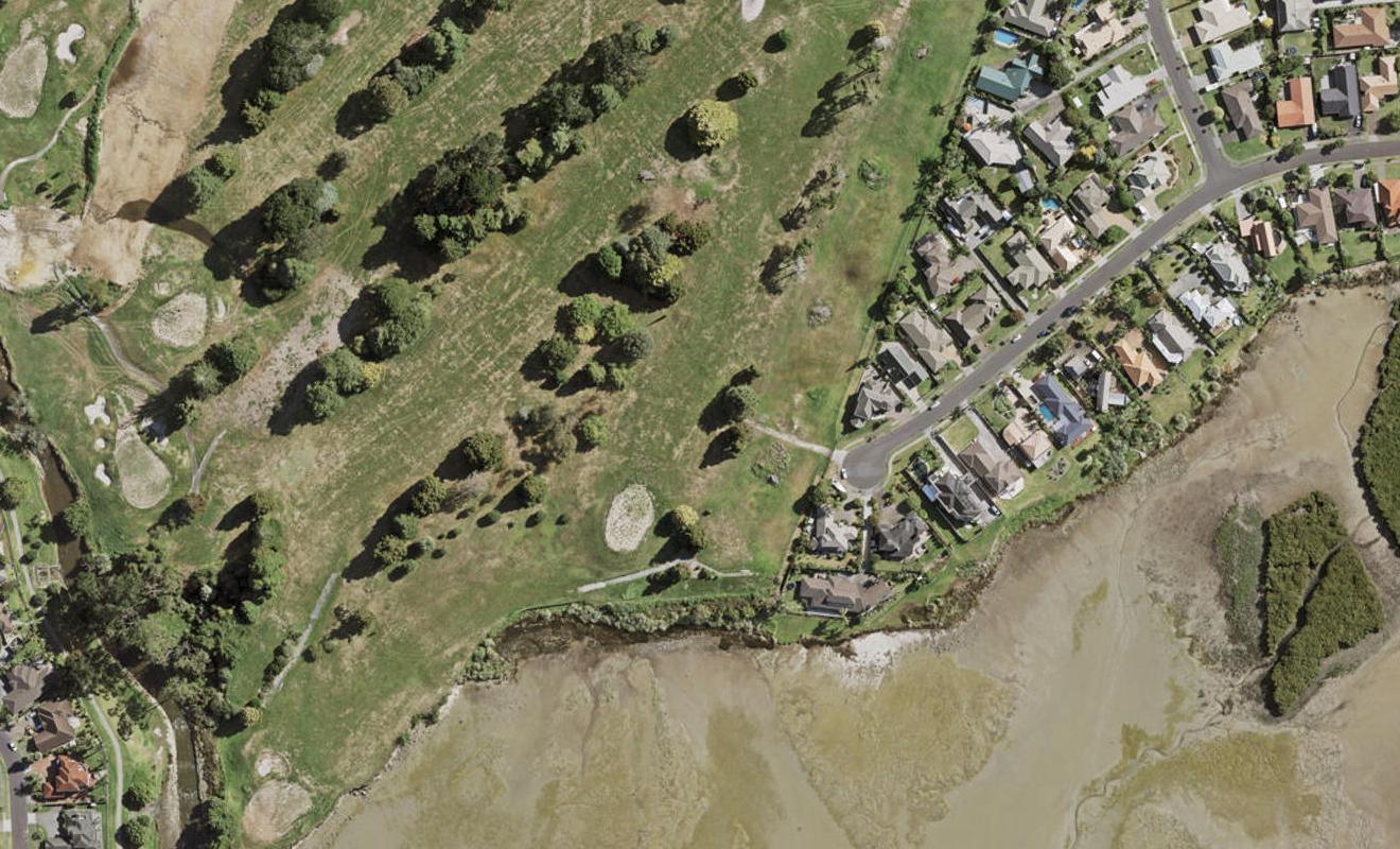 97 Waituarua Drive, Takanini, Auckland - Carousel 1
