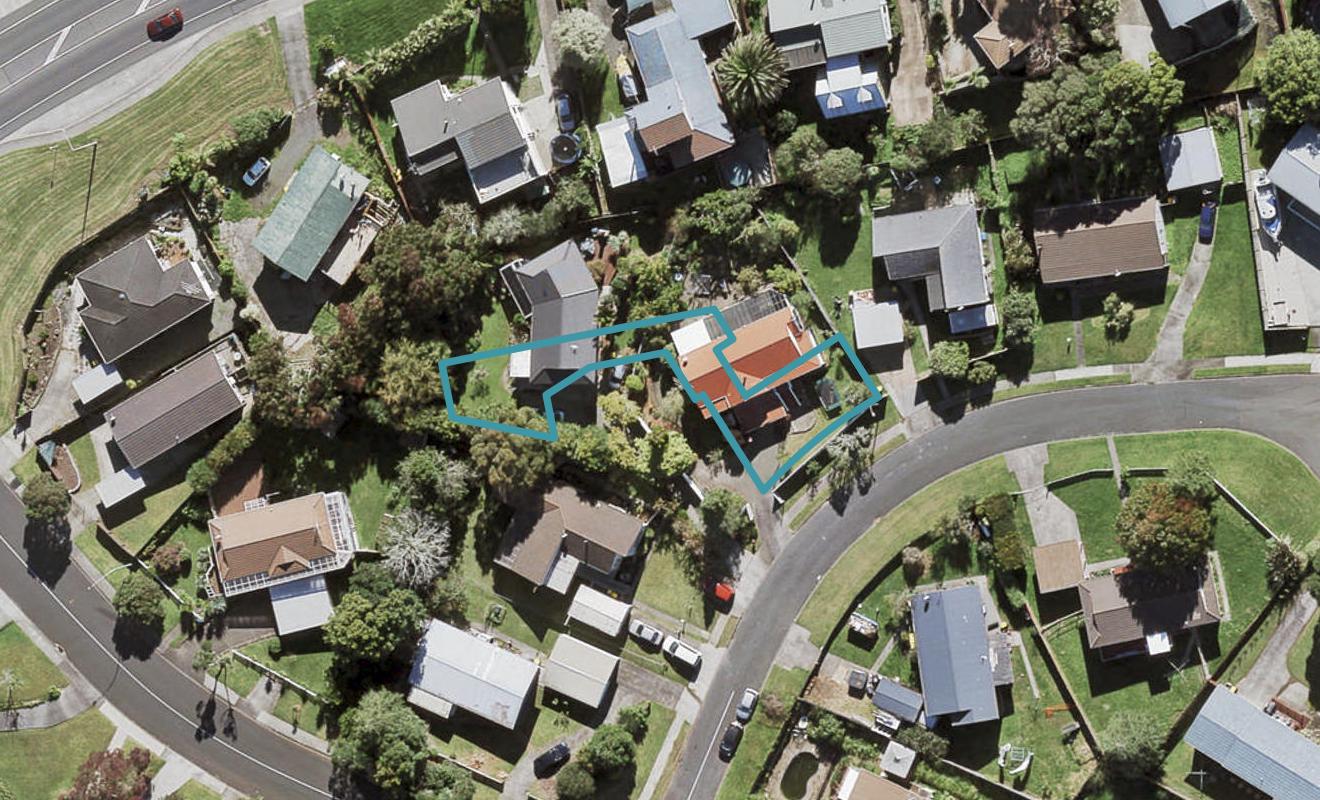 3/6 Woodhouse Place, West Harbour, Auckland - Carousel 1