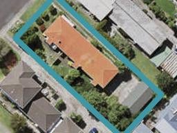 2/4 Gordon Avenue, Milford, Auckland