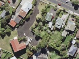 5/300 Great North Road, Henderson, Auckland