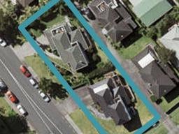 2/140 Sunset Road, Unsworth Heights, Auckland