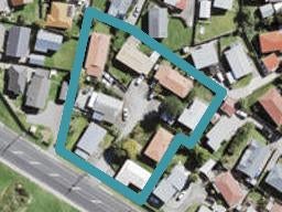 2/74 Parrs Cross Road, Henderson, Auckland