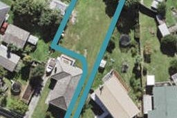 1/2 Meadow Crescent, Te Atatū South, Auckland