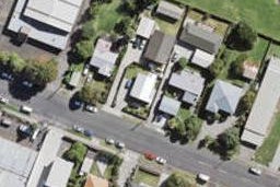 2/13 Keeling Road, Henderson, Auckland