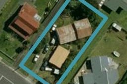 100 One Tree Point Road, One Tree Point