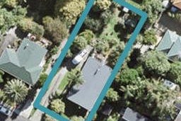 1 Holt Avenue, Torbay, Auckland