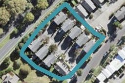 8/6 John Jennings Drive, Oteha, Auckland