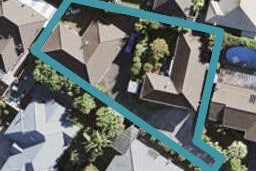 2/10 Bass Street, West Harbour, Auckland