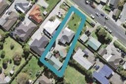 1/2 Netherlands Avenue, Kelston, Auckland