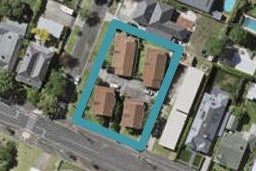 2/136 Calliope Road, Stanley Point, Auckland