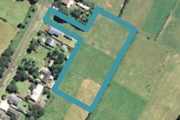 77 Longfellow Road, Opunake
