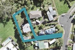 16 Valerie Crescent, Albany
