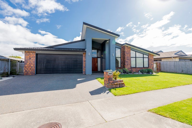 107 Regent Drive, Paraparaumu Beach, Paraparaumu - Carousel 1