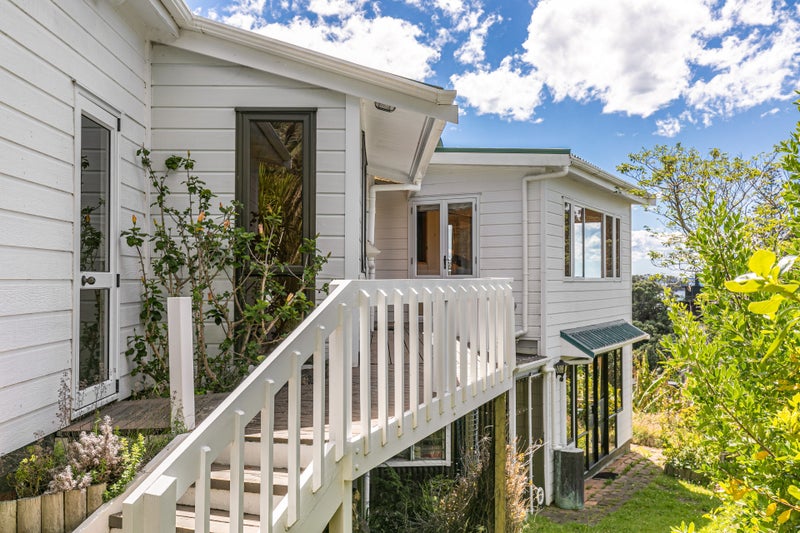 Property Valuation for 80 Coromandel Road, Oneroa, Waiheke Island Trade Me Property Trade Me