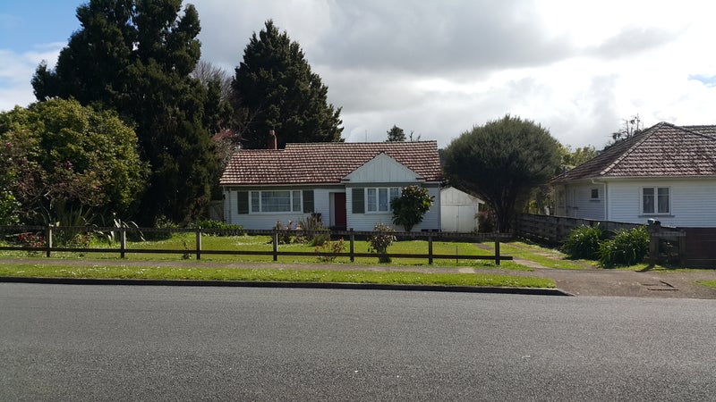 12 De Merle Street, Kaikohe, Kaikohe - Carousel 1