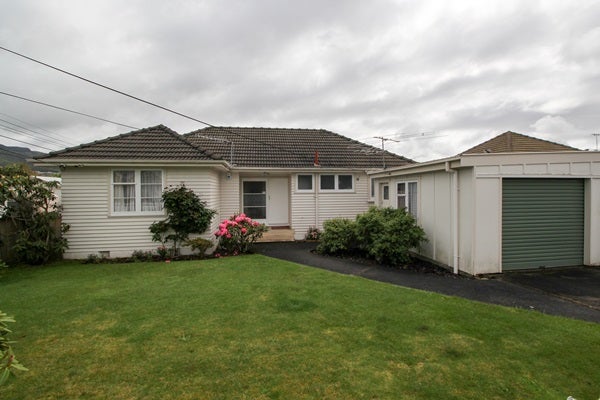 1/46 Thackeray Street, Trentham, Upper Hutt - Carousel 1