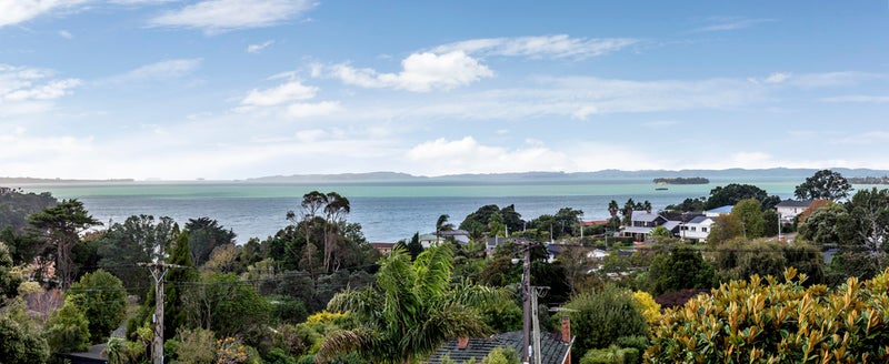 75 Pah Road, Cockle Bay, Auckland - Carousel 1