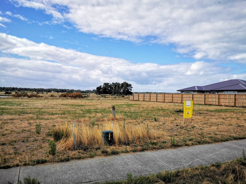 56 Te Kohanga Drive, Pegasus - Carousel 2