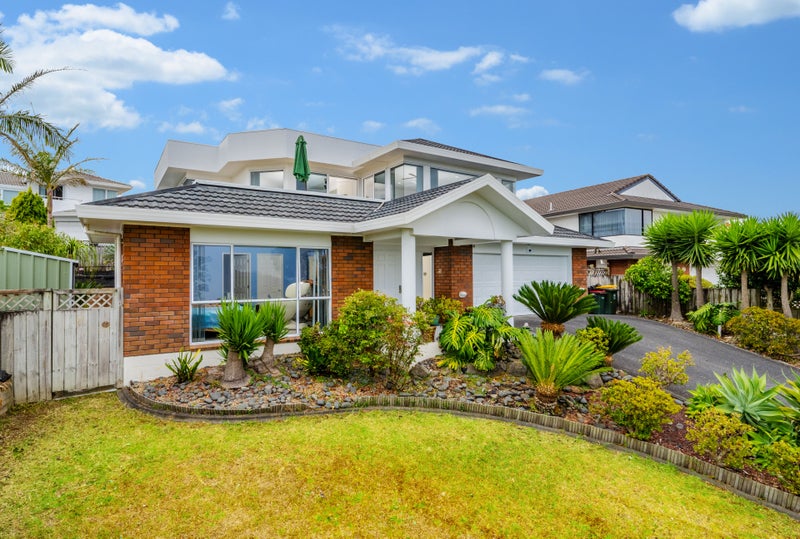 116 Simmental Crescent, Somerville, Manukau - Carousel 2