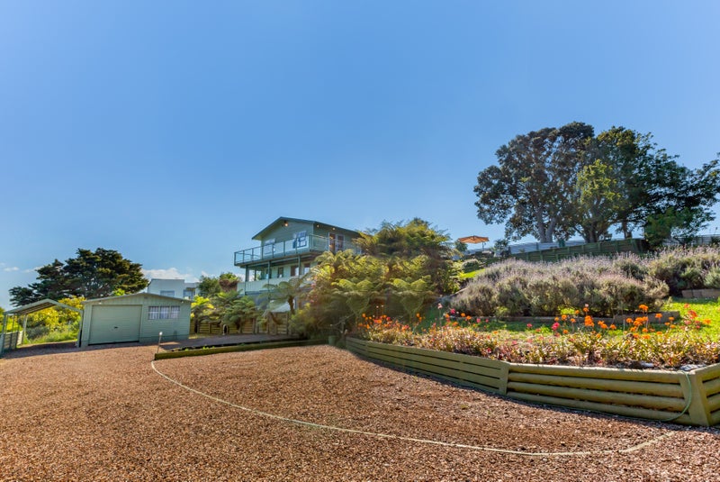 66 Pacific Parade, Surfdale, Waiheke Island - Carousel 1