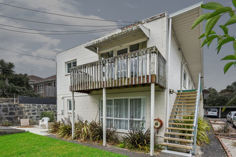 4/36 Margaret Avenue, Mount Albert, Auckland - Carousel 1