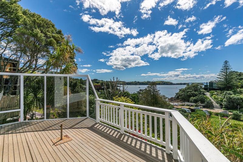Property Valuation for 80 Coromandel Road, Oneroa, Waiheke Island Trade Me Property Trade Me