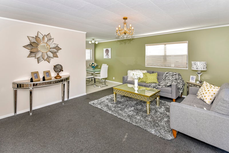 2/1 Grayson Avenue, Papatoetoe, Manukau - Carousel 1