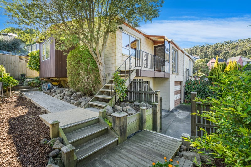 2/150 Days Road, Christchurch - Carousel 1