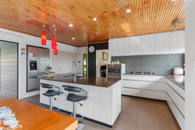 338 Point View Drive, Shamrock Park, Auckland - Carousel 56