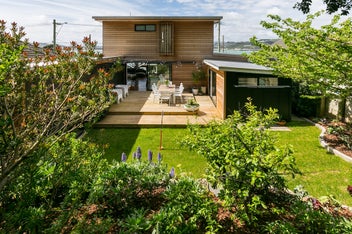 312 Queens Drive, Lyall Bay, Wellington