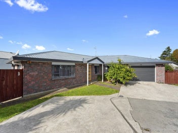 15A Forest Lake Road, Forest Lake, Hamilton