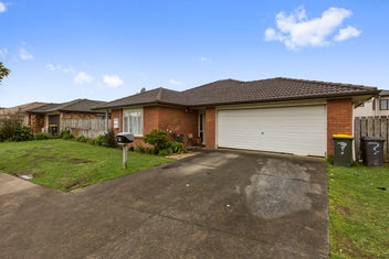 22 Waldos Way, Mangere, Auckland