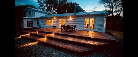 Eleven Owen River Lodge