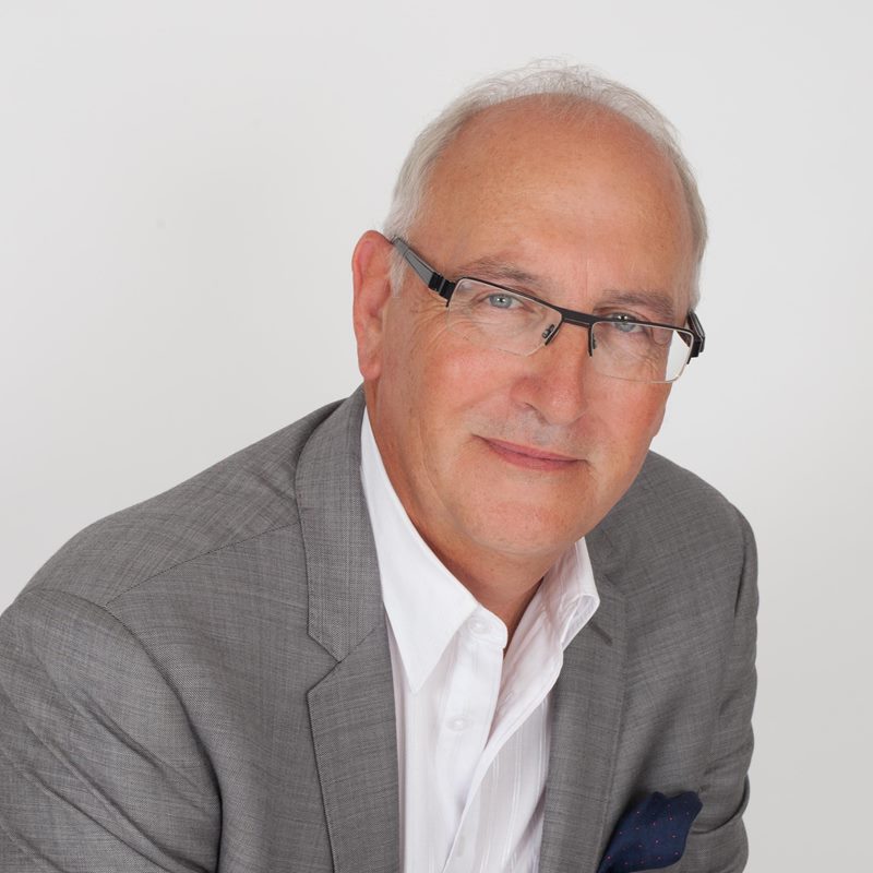 Robert Romanos