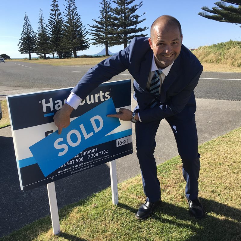 Aaron Standen Real Estate Agent Trade Me Property