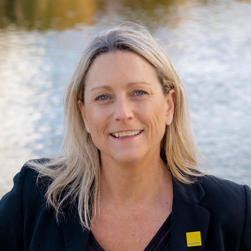 Kirsty Llewellyn Real Estate Agent Trade Me Property