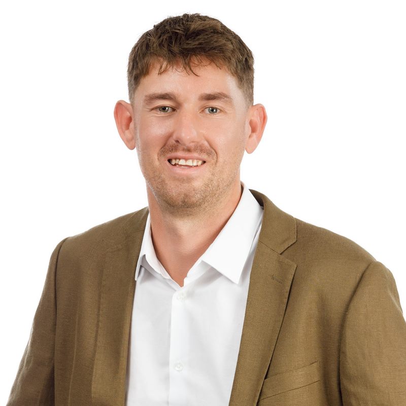 Dan Perrett